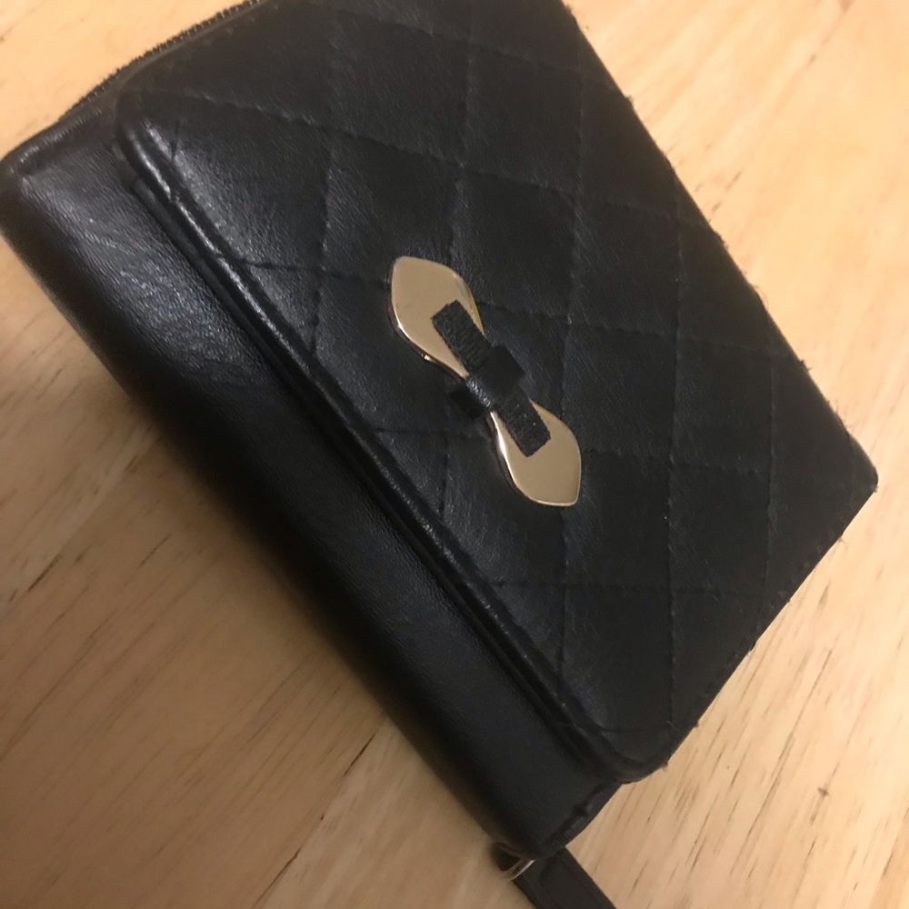 Atmosphere Wallet - Picture 2 of 7